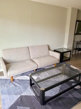 2004 Fort Pemberton Ct in Dumfries, VA - Foto de edificio - Building Photo