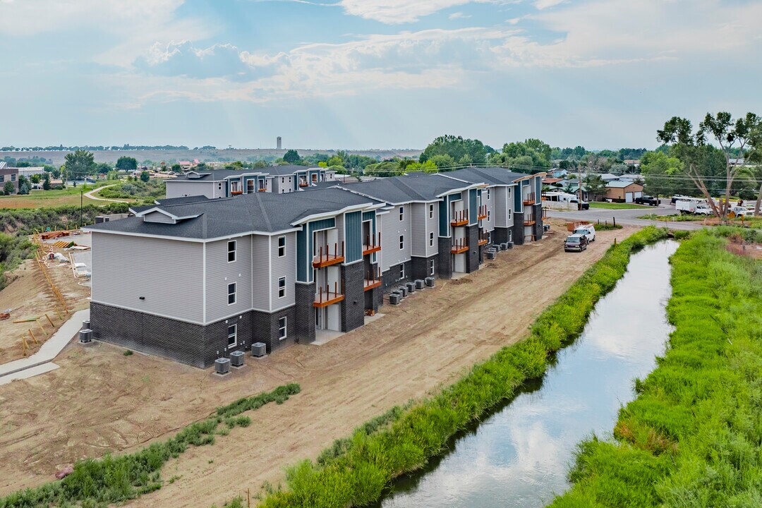 The Residences at Dry Cedar Creek in Montrose, CO - Foto de edificio