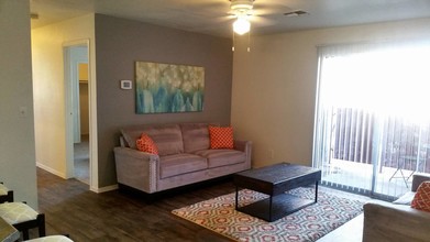 Silver Palms Apartments in Las Vegas, NV - Foto de edificio - Building Photo