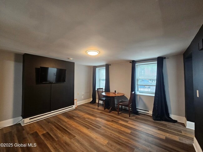 15 Ten Broeck St in Albany, NY - Building Photo - Building Photo