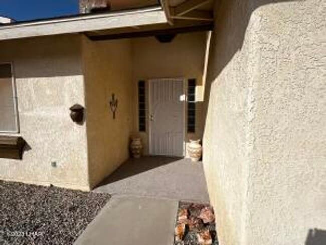 3785 Beachview Dr in Lake Havasu City, AZ - Building Photo - Building Photo