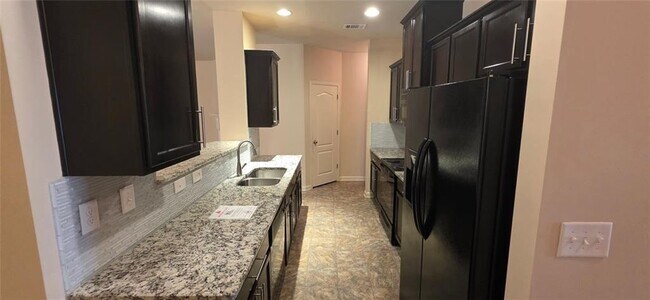 3912 Brockenhurst Dr in Buford, GA - Building Photo - Building Photo
