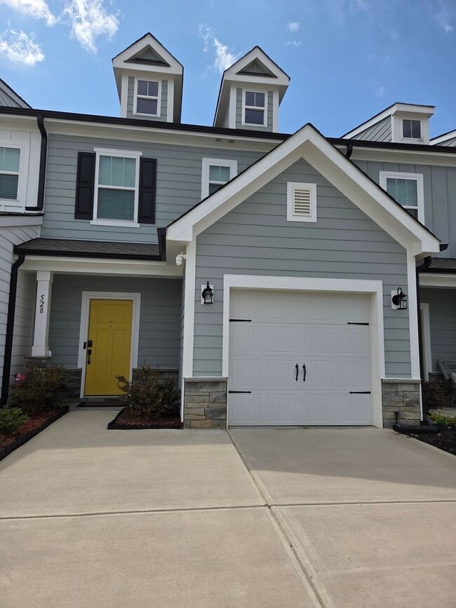property at 528 Station St