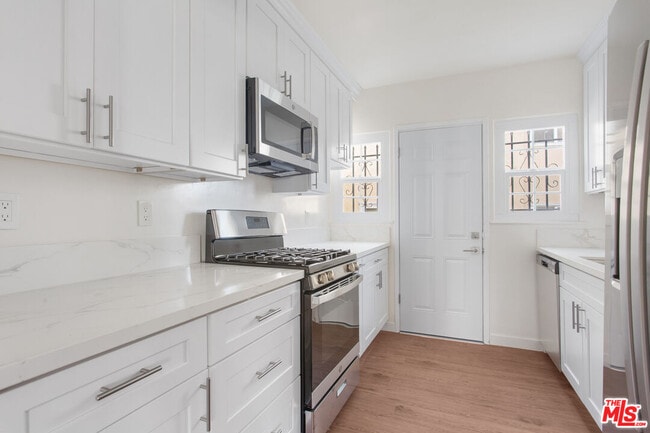 property at 1154 Cochran Ave