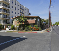 4506 W 3rd St in Los Angeles, CA - Building Photo - Building Photo