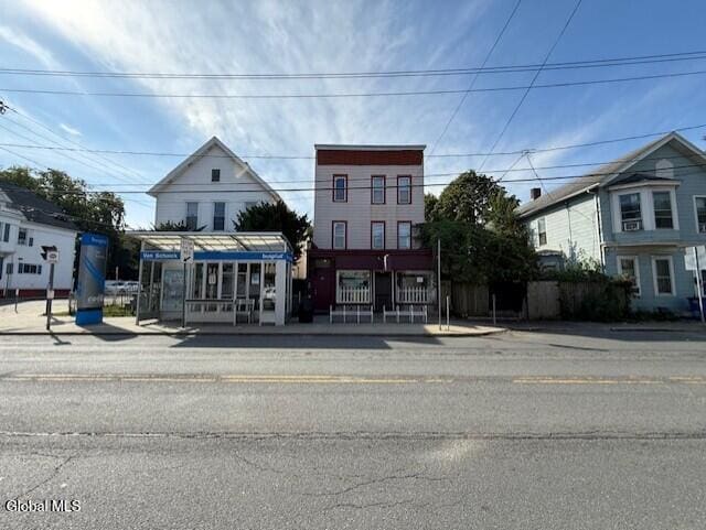 92 Ontario St in Cohoes, NY - Building Photo - Building Photo