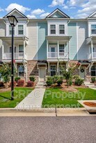 306 Pathfinder Way in Charleston, SC - Building Photo