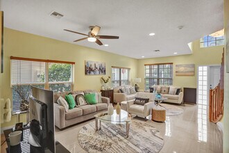 7214 Panache Way in Boca Raton, FL - Foto de edificio - Building Photo