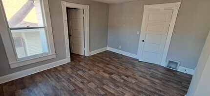 2418 Jules St in St. Joseph, MO - Building Photo - Building Photo