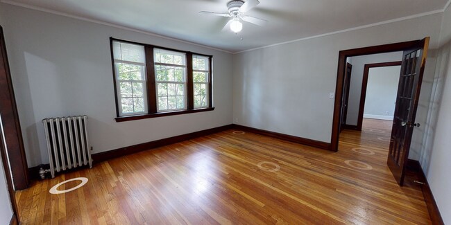 115 College Ave, Unit 4 in Somerville, MA - Building Photo - Building Photo