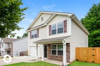 544 River View Dr in Lowell, NC - Foto de edificio - Building Photo