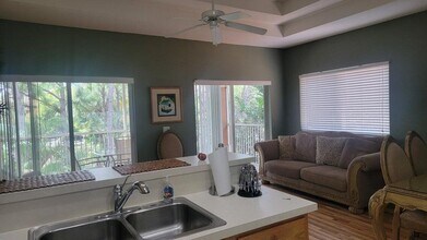 8243 Mulligan Cir in Port St. Lucie, FL - Building Photo - Building Photo