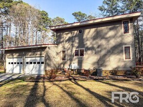 1228 Forest Acres Dr in Greenville, NC - Building Photo - Building Photo