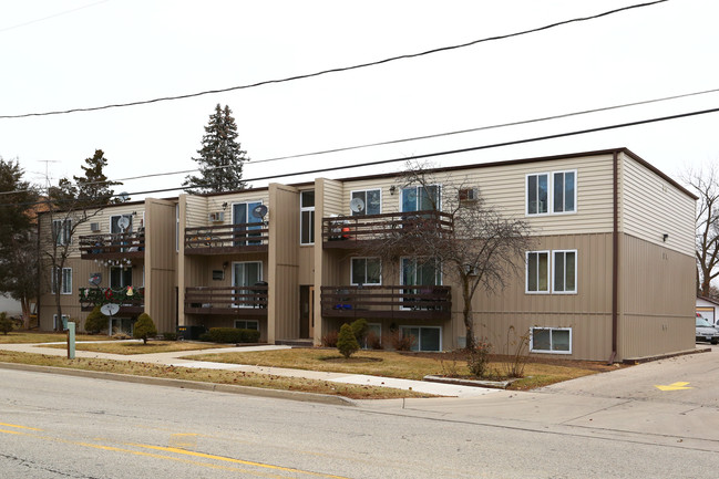 Marlene Court Apartments in Wauconda, IL - Building Photo - Building Photo