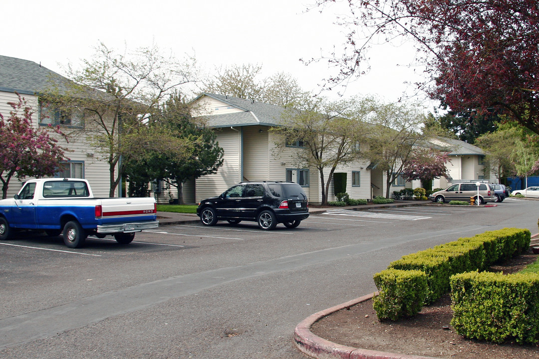 East Park Place Apartments in Portland, OR - Foto de edificio