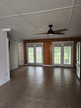 1308 E Washington Ave, Unit 2 in Navasota, TX - Building Photo - Building Photo
