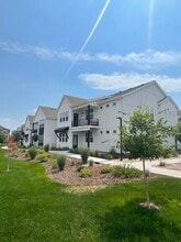 533 Vicot Wy in Fort Collins, CO - Foto de edificio - Building Photo