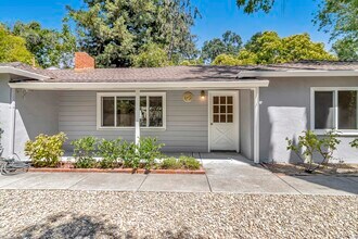 520 Dawkins Dr in Lafayette, CA - Building Photo - Building Photo