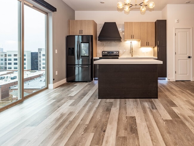 Chelsea in St. Louis, MO - Building Photo - Interior Photo