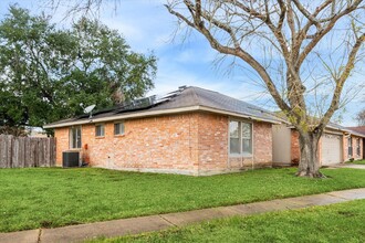 16714 Quail View Ct in Missouri City, TX - Foto de edificio - Building Photo