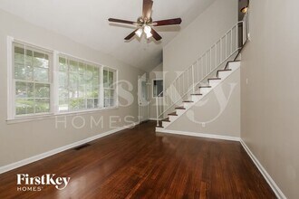 1517 Flicker Rd in Jonesboro, GA - Building Photo - Building Photo