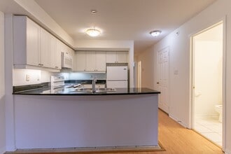 316-316 John St. in Markham, ON - Building Photo - Building Photo