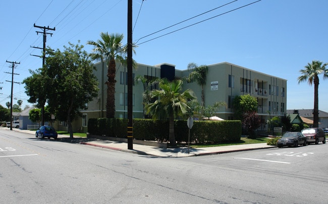 Wellesley Court Apartments