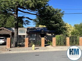 16160 Keith Way in Morgan Hill, CA - Building Photo