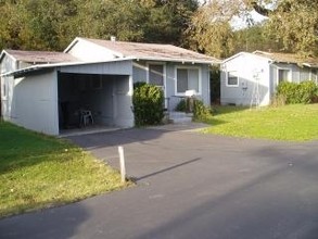 2847-2863 Lomitas Ave in Santa Rosa, CA - Building Photo - Building Photo