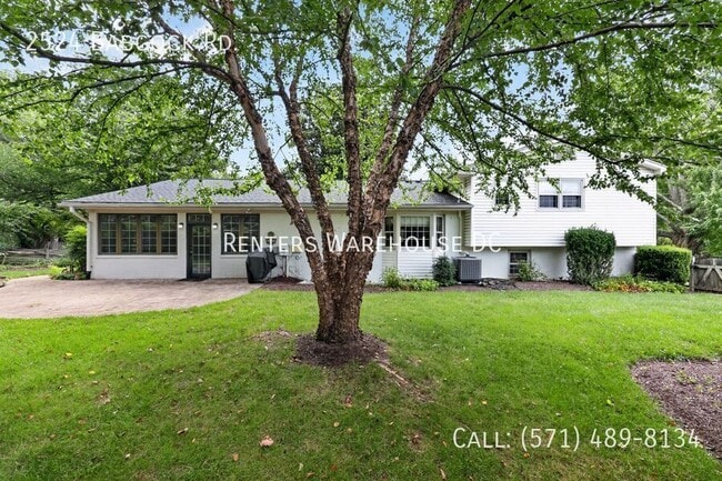 property at 2524 Babcock Rd