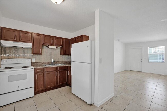 1200 W 31st St in West Palm Beach, FL - Building Photo - Building Photo