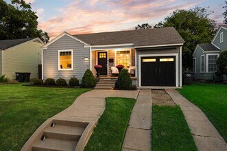 5029 Locke Ave in Fort Worth, TX - Building Photo - Building Photo