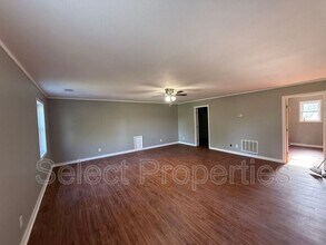 722 Kitchen St in Jonesboro, AR - Building Photo - Building Photo