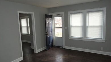 1500 N Main St in Independence, MO - Building Photo - Building Photo