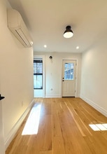 938 Putnam Ave, Unit Floor 1 in Brooklyn, NY - Foto de edificio - Building Photo