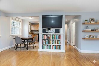 440 Adams St in Boston, MA - Building Photo - Building Photo