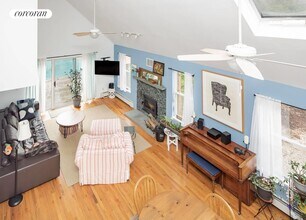 108 Sycamore Dr in East Hampton, NY - Building Photo - Building Photo