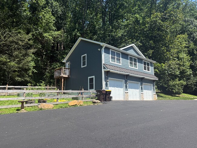 property at 3911 Dogwood Ln
