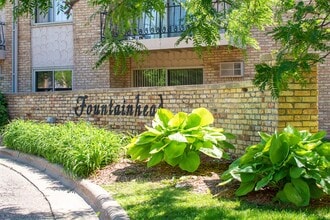Fountainhead in Richfield, MN - Foto de edificio - Building Photo