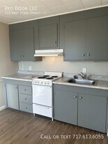 115 E State St in Quarryville, PA - Building Photo