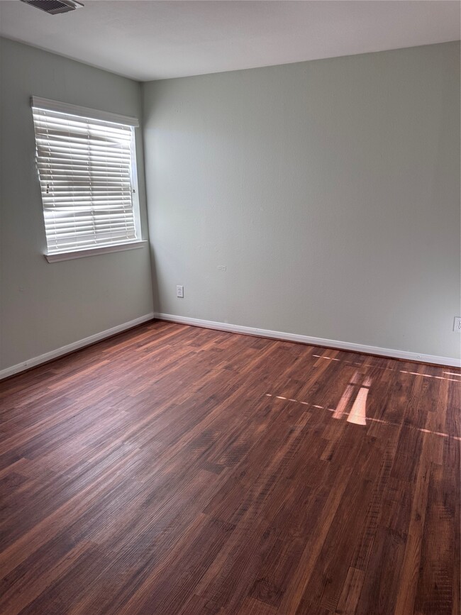 property at 21003 Kirkland Woods Dr