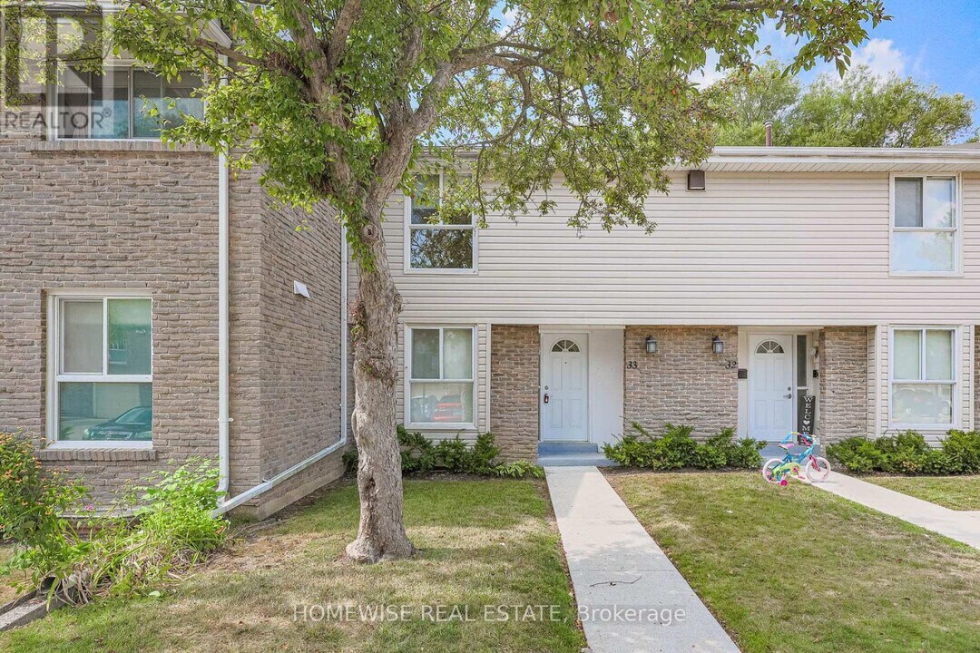 570-570 Waverly St N in Oshawa, ON - Building Photo