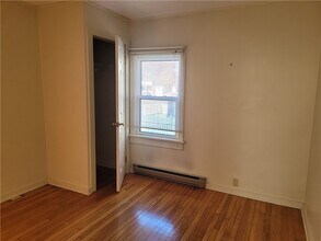 7 Cole St in Fairport, NY - Building Photo - Building Photo