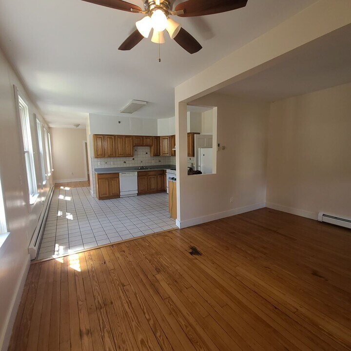 42 Parsons St in Yonkers, NY - Building Photo
