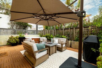 457 Coast Blvd in San Diego, CA - Building Photo - Building Photo