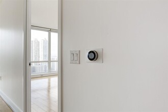 2 2nd St in Jersey City, NJ - Building Photo - Building Photo