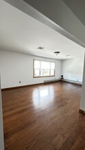 22 John St, Unit 2 floor in Garfield, NJ - Building Photo - Building Photo