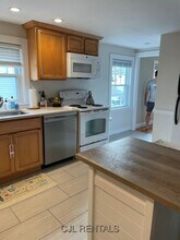 65 Davis Rd in Belmont, MA - Building Photo - Building Photo