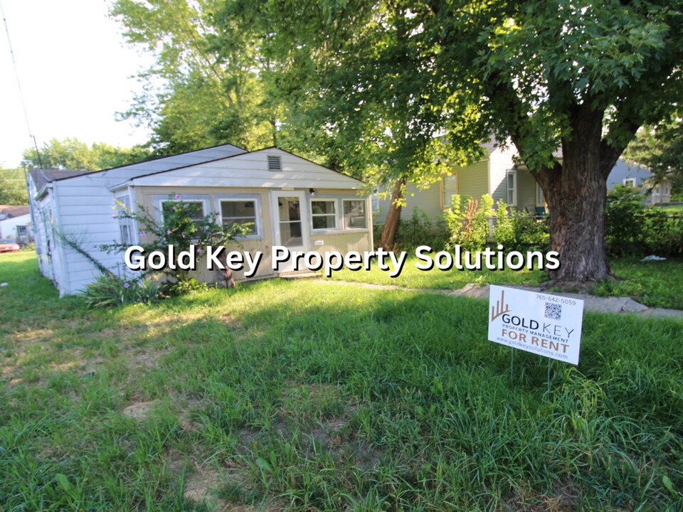 316 E 36th St in Anderson, IN - Building Photo