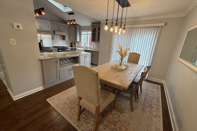 9 Gibbs Rd in Dumont, NJ - Building Photo - Building Photo